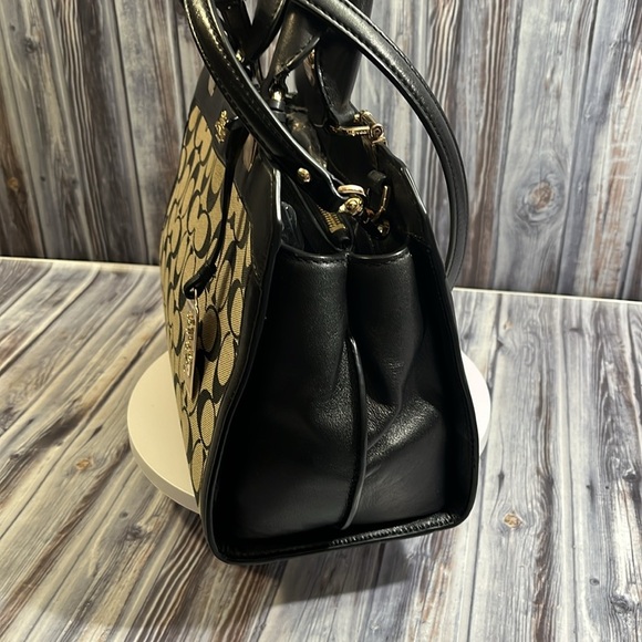 COACH SHOULDER BAG/CROSSBODY SIGNATURE CANVAS AND LEATHER. - Picture 4 of 16